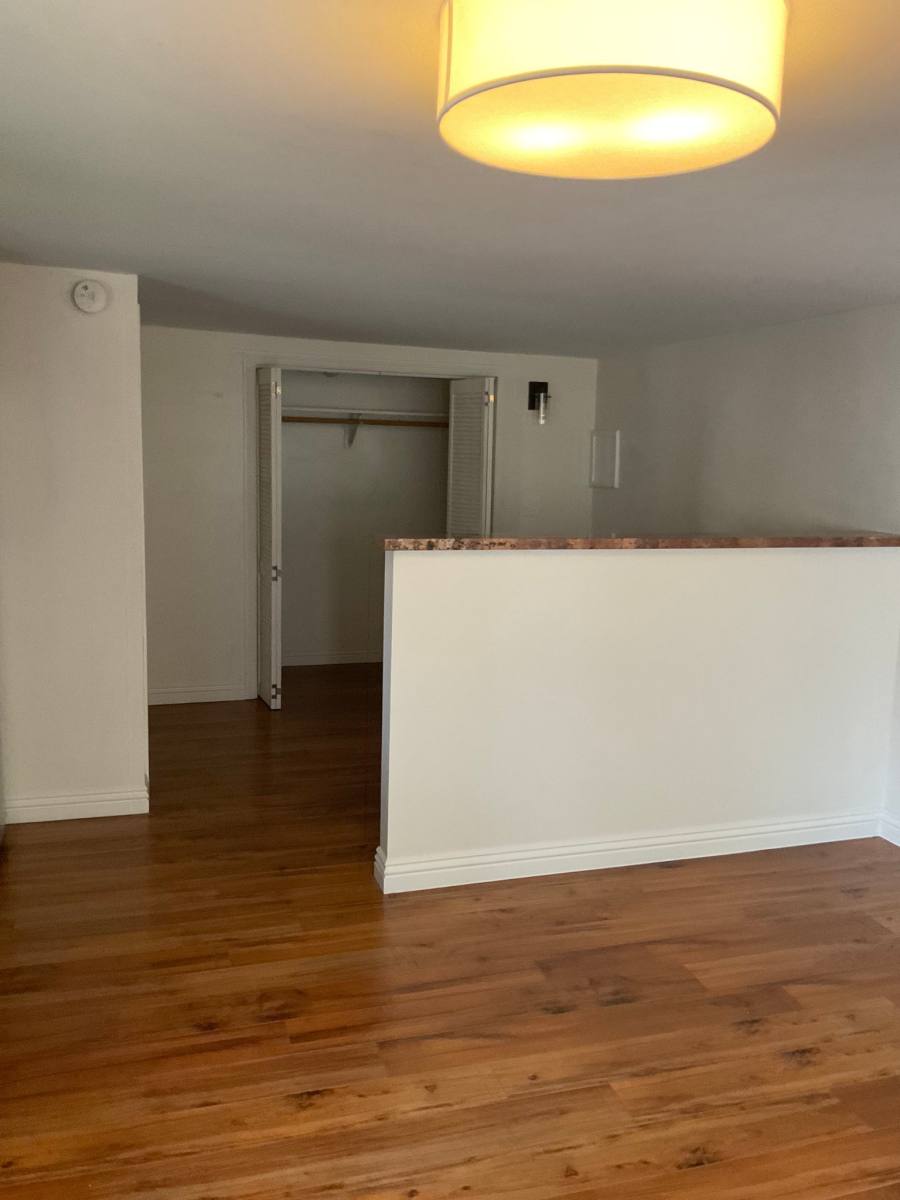 House for rent at 2421 N Lincoln St #A, Burbank, CA 91504