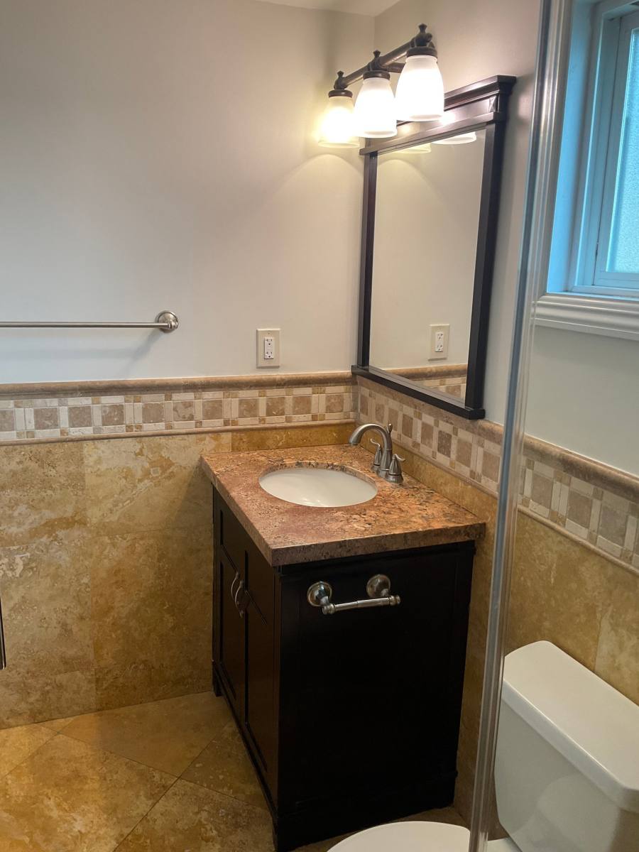 House for rent at 2421 N Lincoln St #A, Burbank, CA 91504