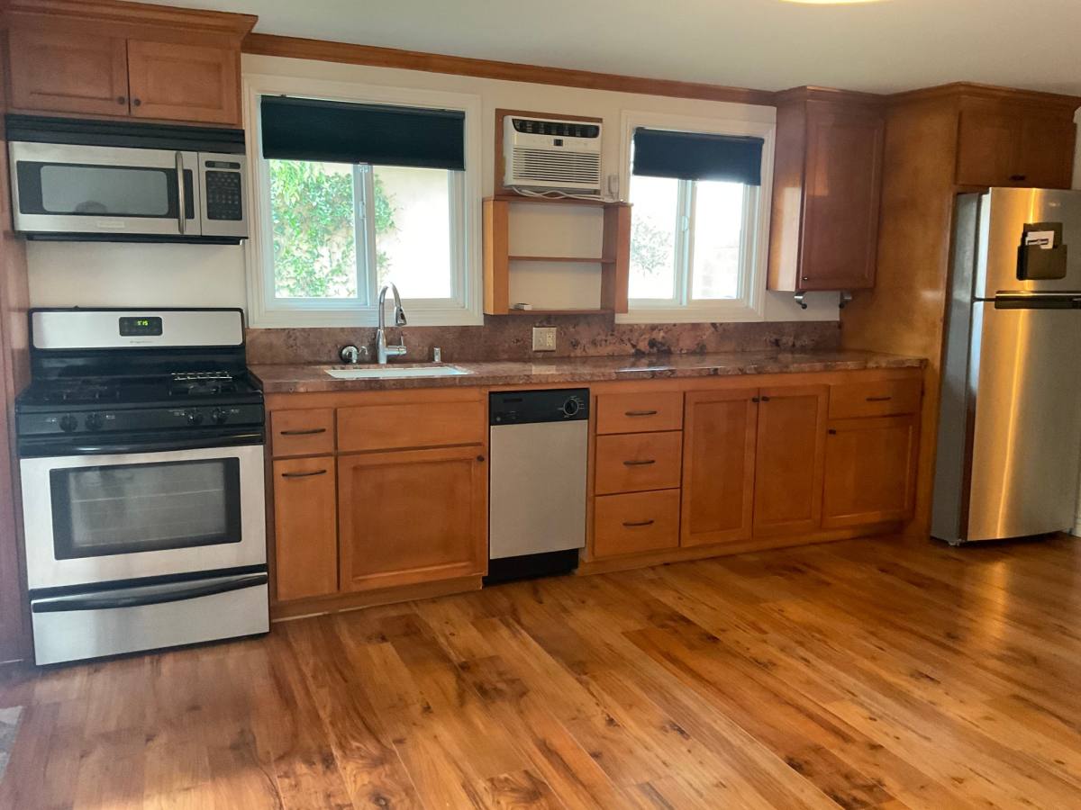 House for rent at 2421 N Lincoln St #A, Burbank, CA 91504