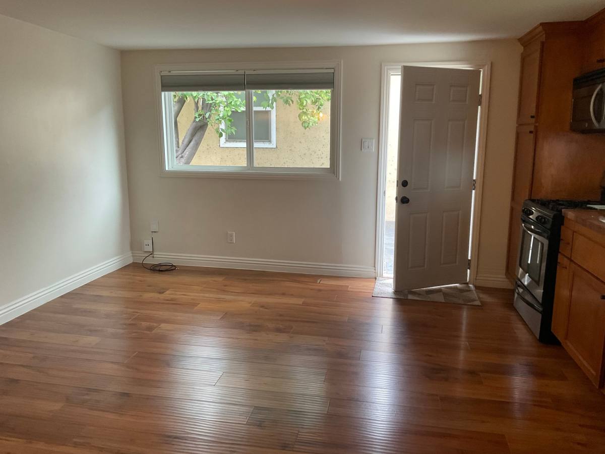 House for rent at 2421 N Lincoln St #A, Burbank, CA 91504