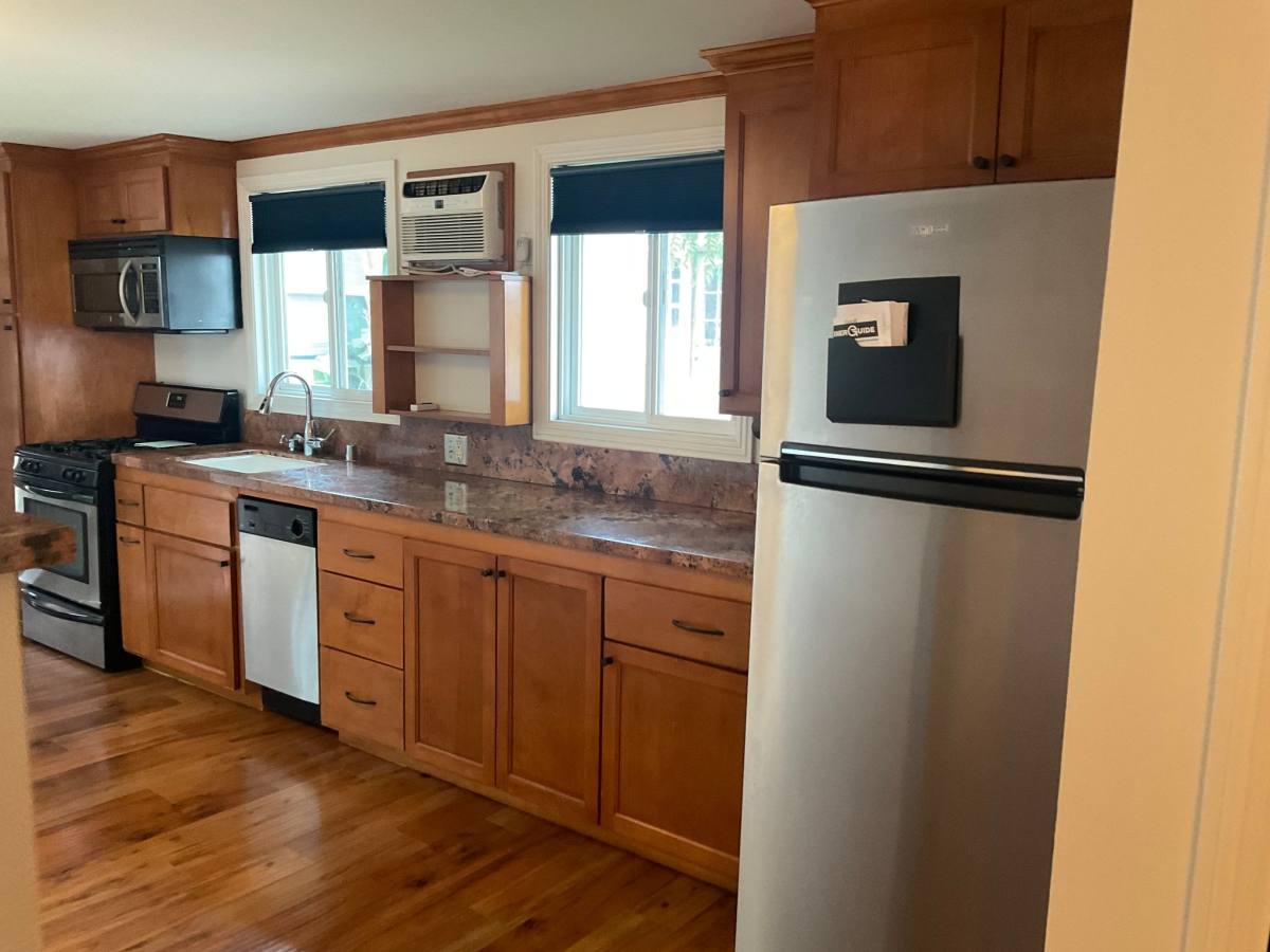 House for rent at 2421 N Lincoln St #A, Burbank, CA 91504