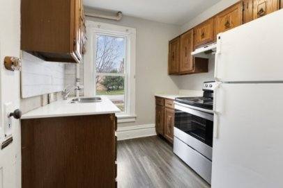 Apartment for rent at 1928 College St #1, Cedar Falls, IA 50613