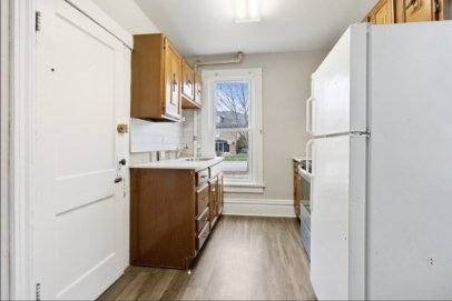 Apartment for rent at 1928 College St #1, Cedar Falls, IA 50613