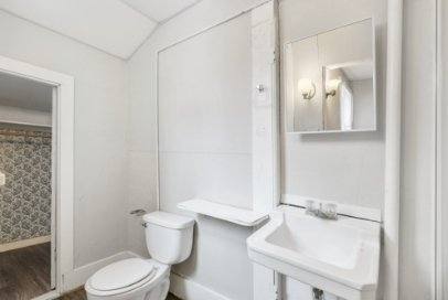 Apartment for rent at 1928 College St #1, Cedar Falls, IA 50613