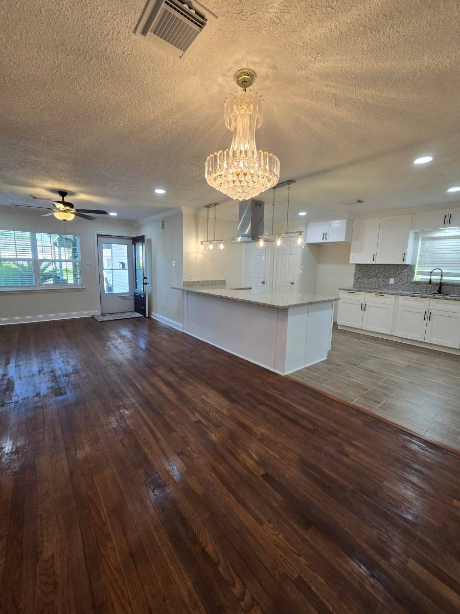 House for rent at 719 Burke Rd, Pasadena, TX 77506