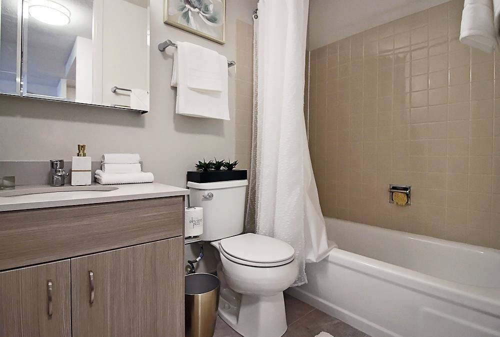 Apartment for rent at 1120 N Dearborn St, Chicago, IL 60610