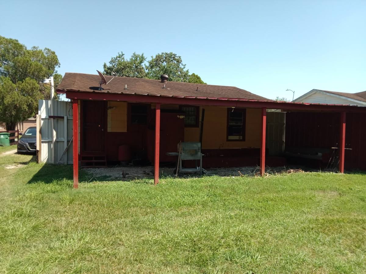 House for rent at 8113 Hezekiah Lane, Houston, TX 77088