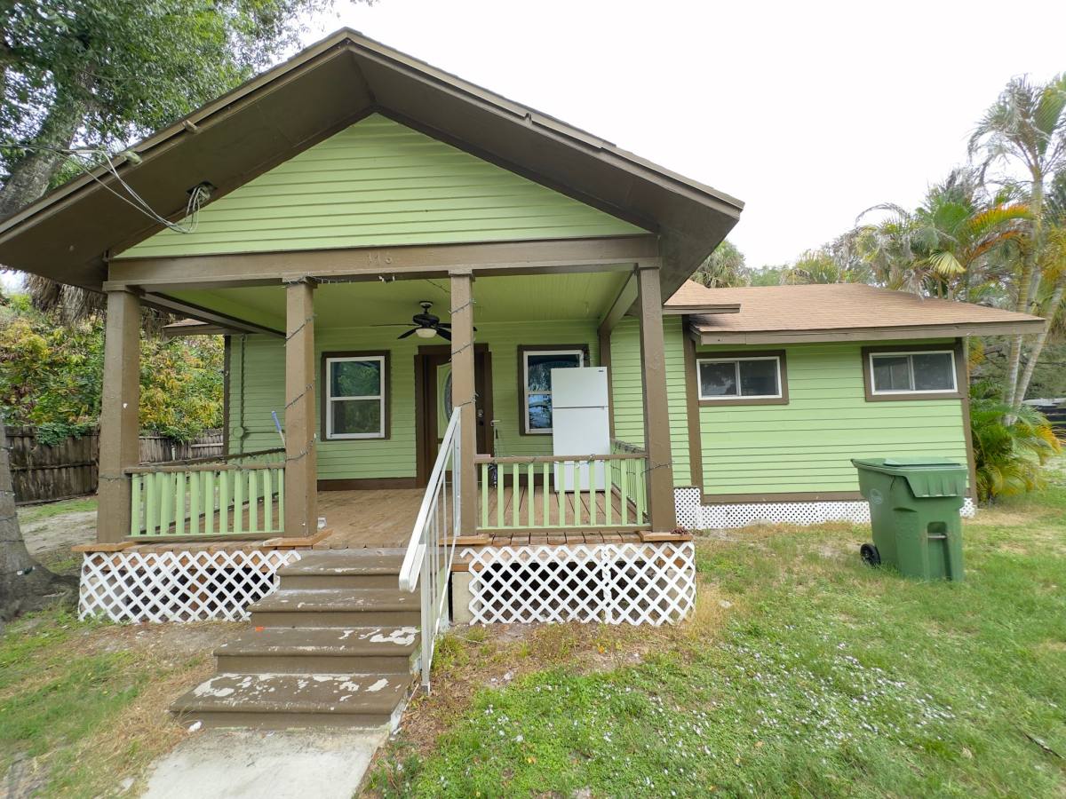 House for rent at 176 E Yeomans, Labelle, FL 33935
