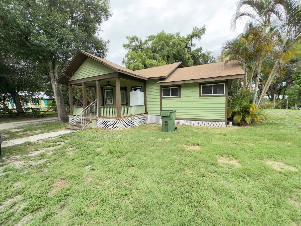 House for rent at 176 E Yeomans, Labelle, FL 33935
