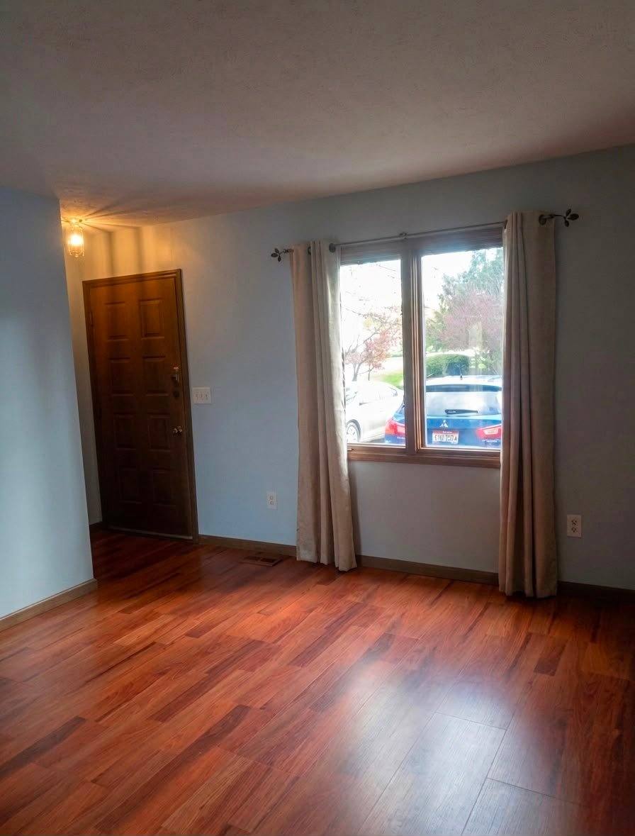 Condo for rent at 1541 Park Place Dr, Westerville, OH 43081