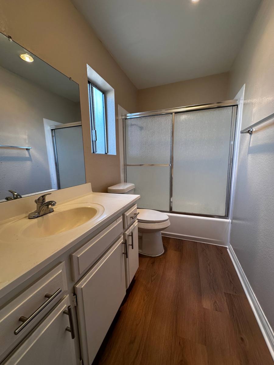 Apartment for rent at 5130 Glendora Ave #3, Covina, CA 91724
