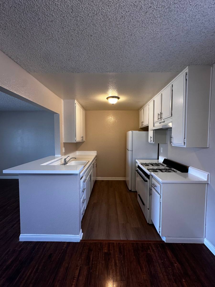 Apartment for rent at 5130 Glendora Ave #3, Covina, CA 91724