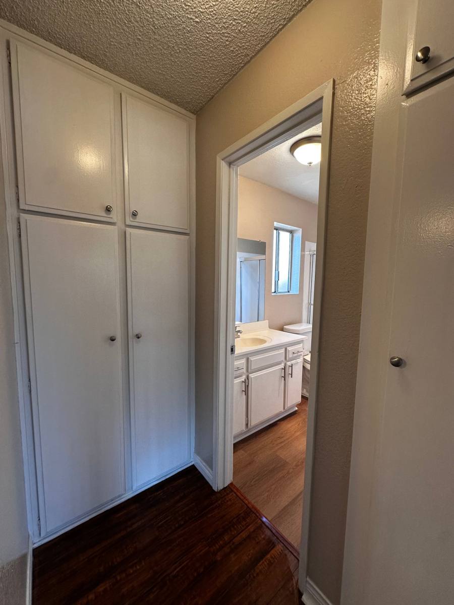 Apartment for rent at 5130 Glendora Ave #3, Covina, CA 91724