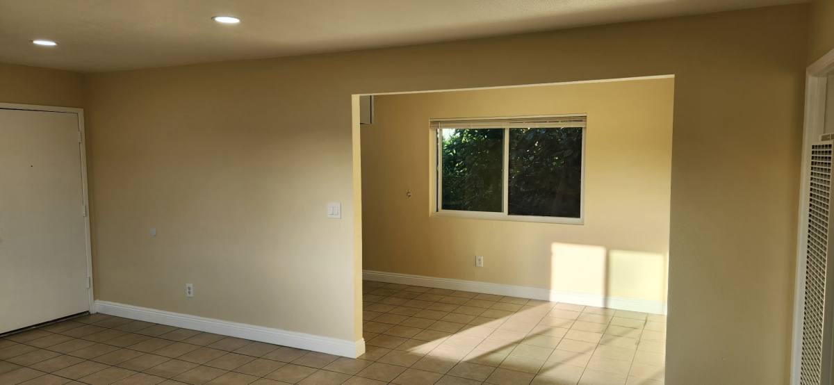Apartment for rent at 1131 W Highland St E, Santa Ana, CA 92703