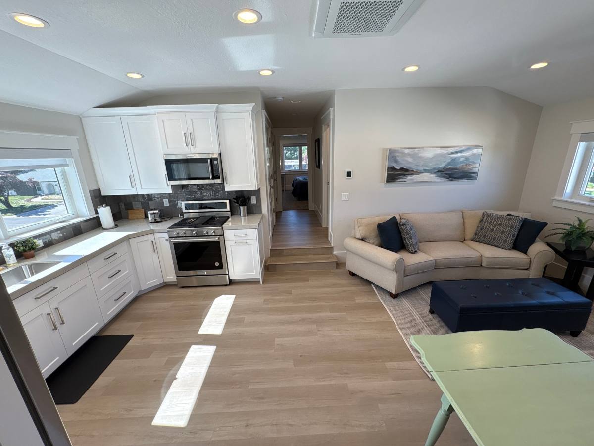 Apartment for rent at 1917 Alla Panna Way #ABOVE, Sandy, UT 84093