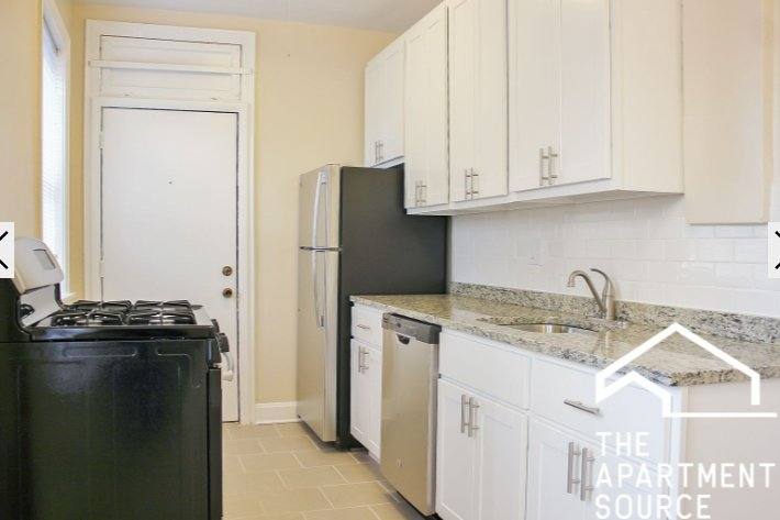 Apartment for rent at 621 W Melrose St #3G, Chicago, IL 60657