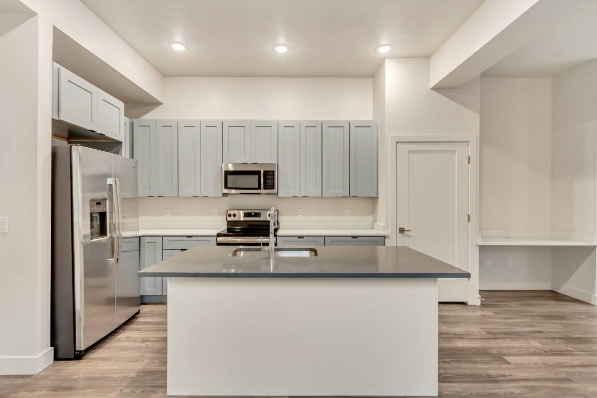 Apartment for rent at 606 W N Temple #105, Salt Lake City, UT 84116