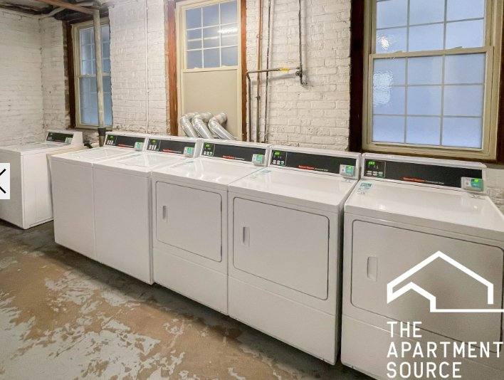 Apartment for rent at 1610 W Sunnyside Ave #3, Chicago, IL 60640