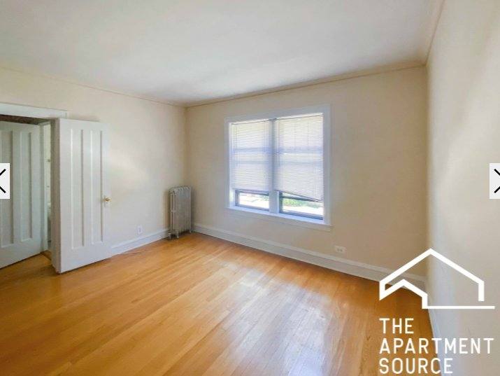 Apartment for rent at 1944 W Wilson Ave #1, Chicago, IL 60640