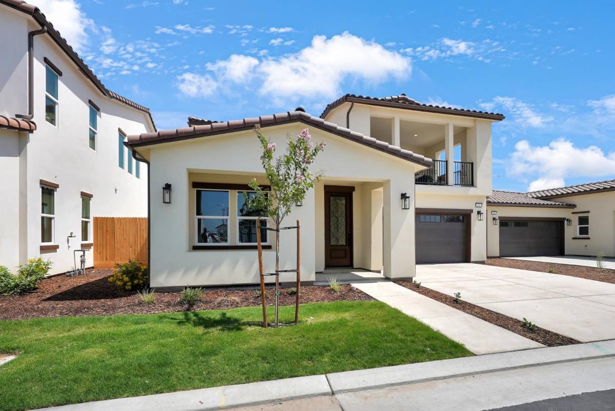 House for rent at 131 N Union St #21, Hanford, CA 93230