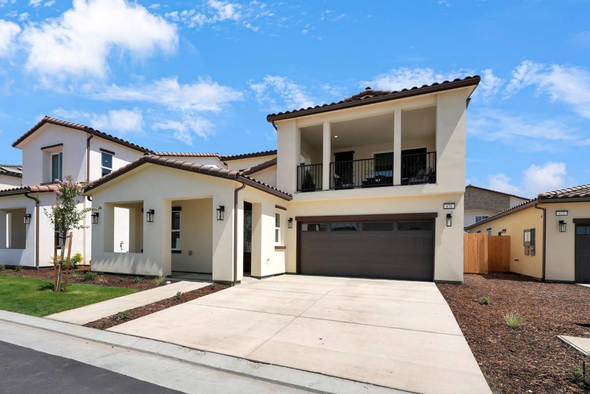 House for rent at 131 N Union St #21, Hanford, CA 93230