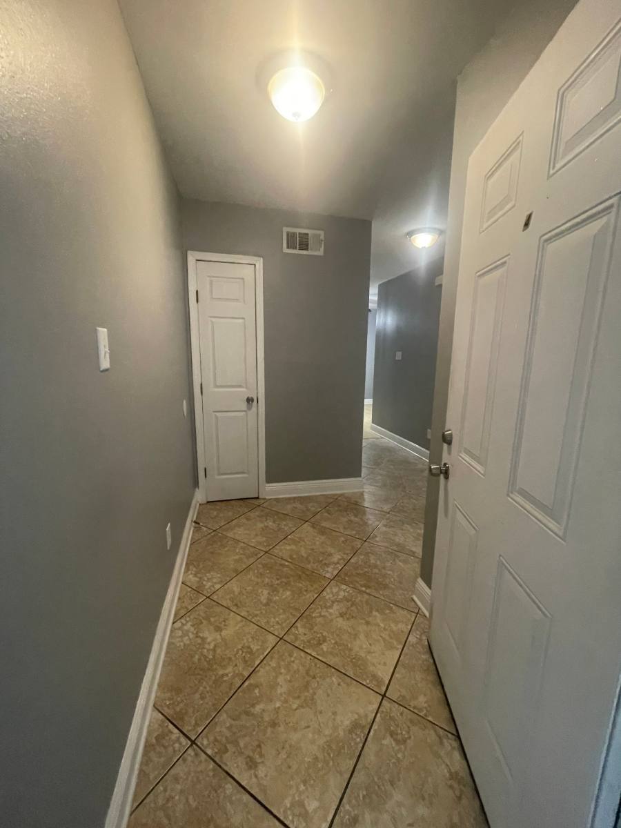 Apartment for rent at 1215 Josephine St #4, New Orleans, LA 70130