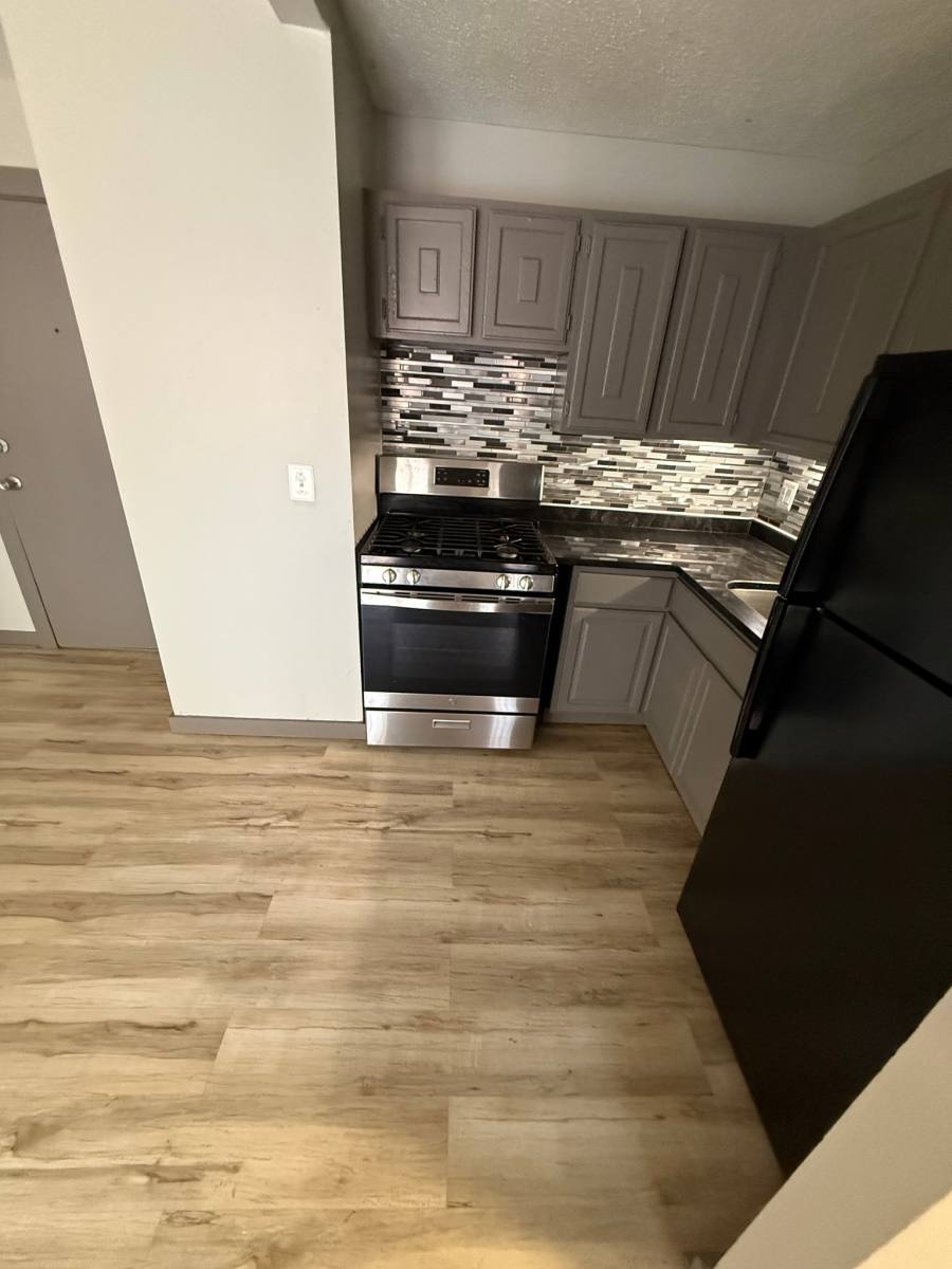 Apartment for rent at 76 Webster St, Hartford, CT 06114