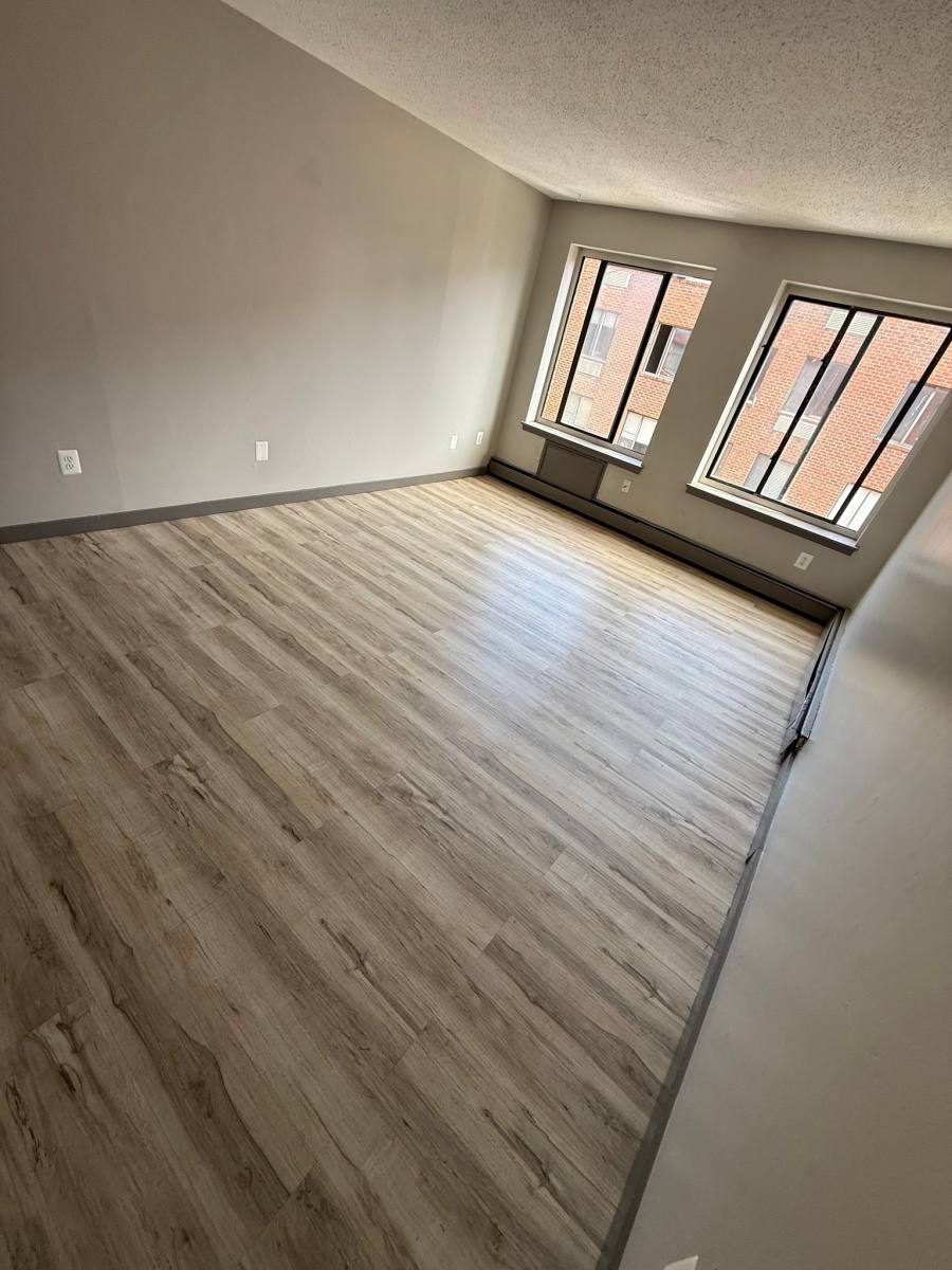 Apartment for rent at 76 Webster St, Hartford, CT 06114