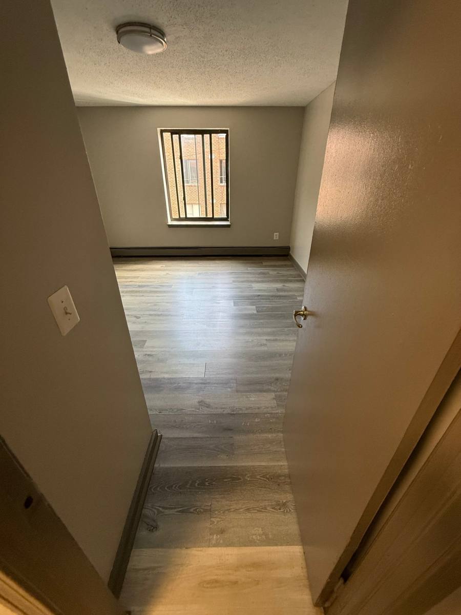 Apartment for rent at 76 Webster St, Hartford, CT 06114