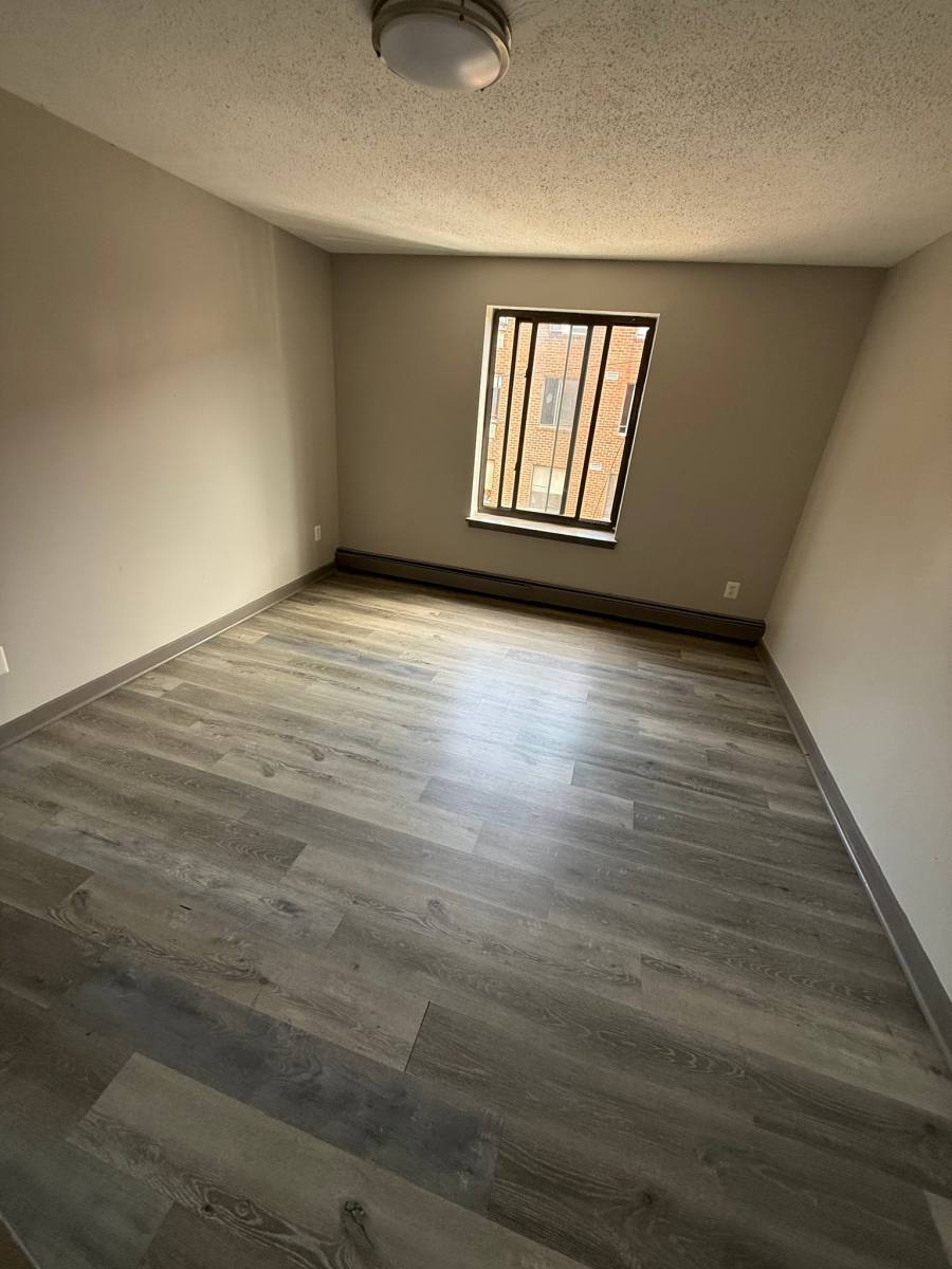 Apartment for rent at 76 Webster St, Hartford, CT 06114
