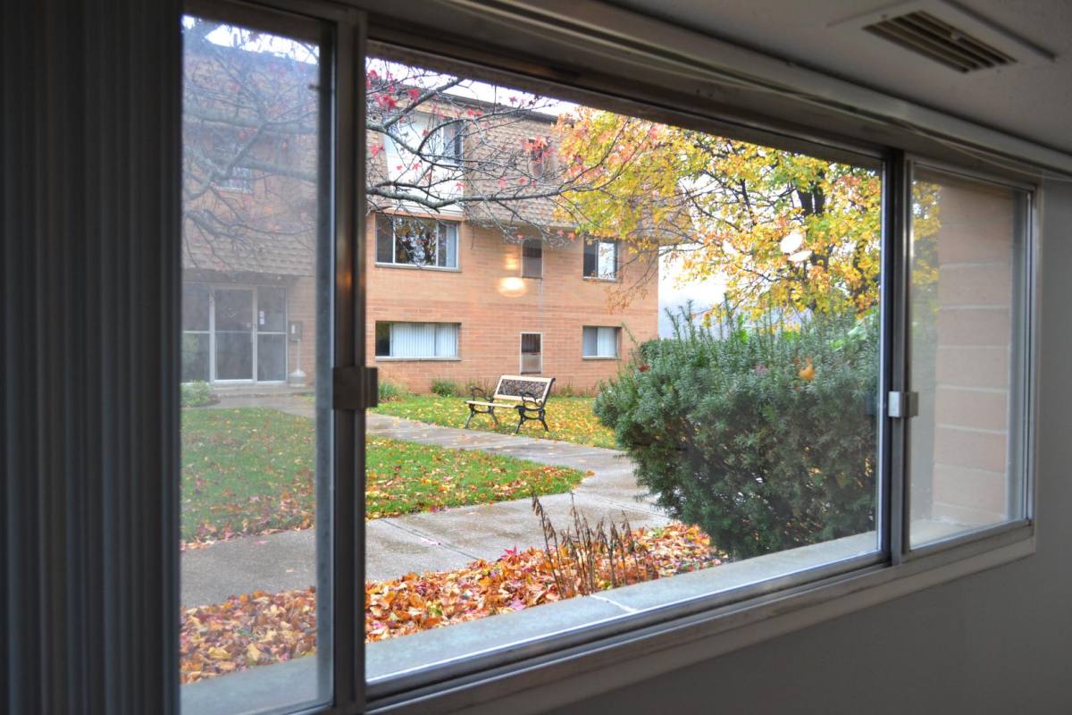 Apartment for rent at 15143 Baldwin Court #101, Cleveland, OH 44130