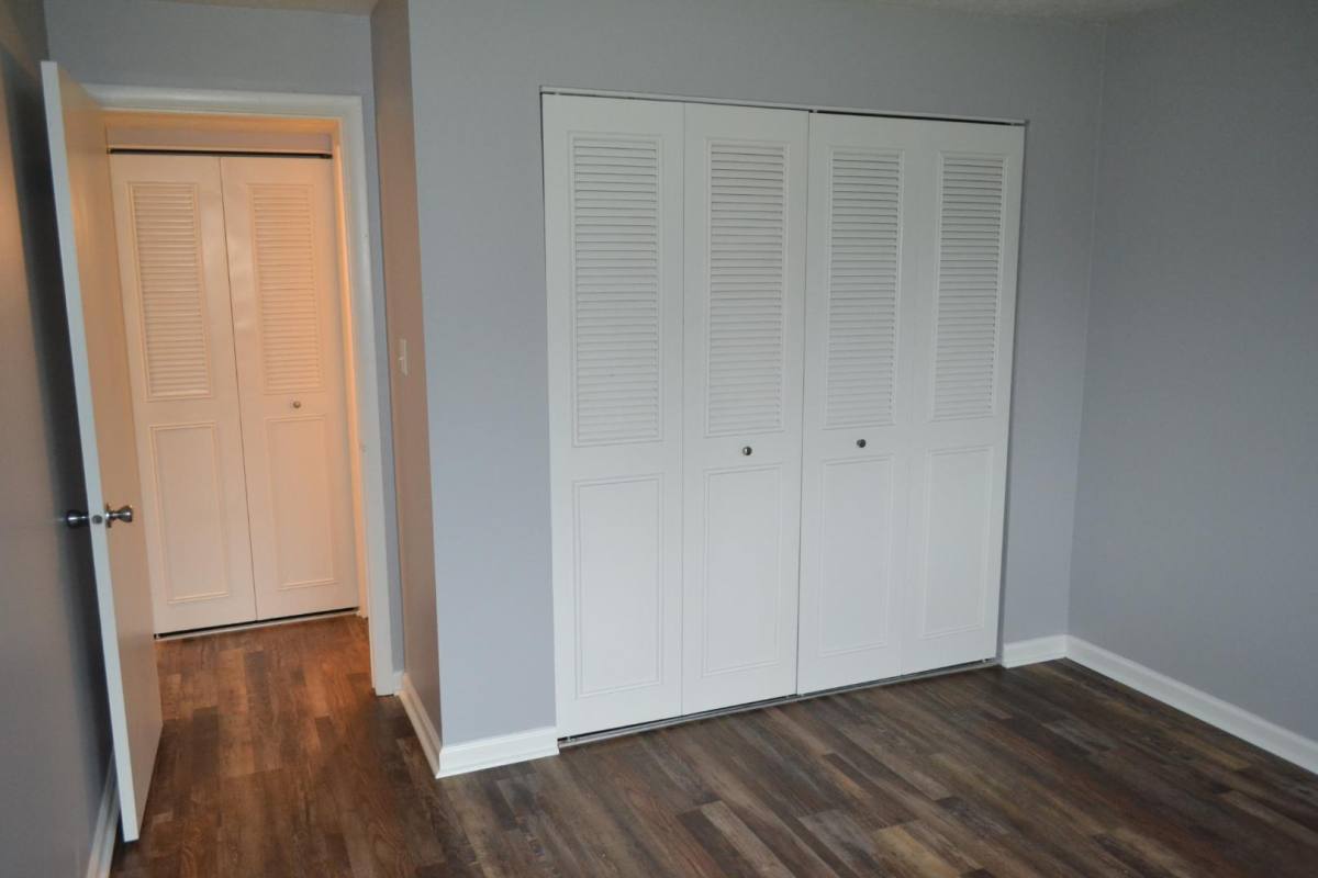 Apartment for rent at 15143 Baldwin Court #101, Cleveland, OH 44130