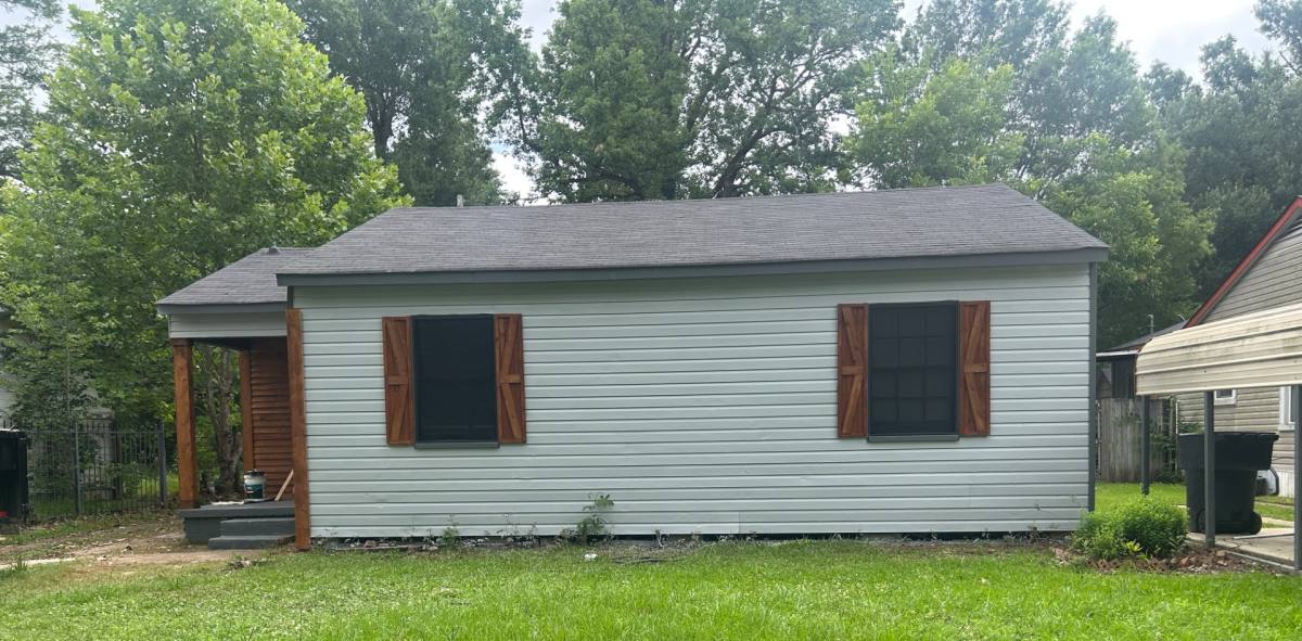 House for rent at 6127 Canal Blvd, Shreveport, LA 71115