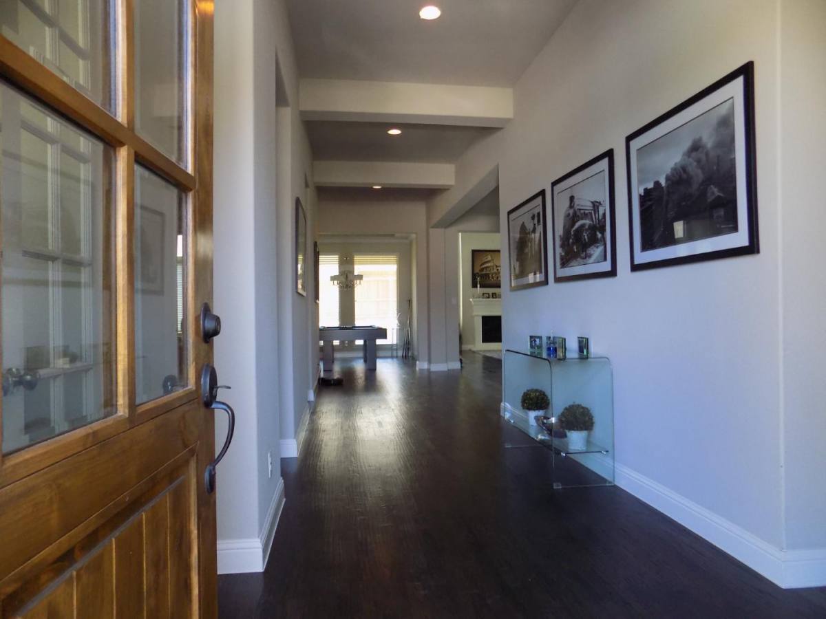 House for rent at 2440 Vaquero Lane, Carrollton, TX 75010