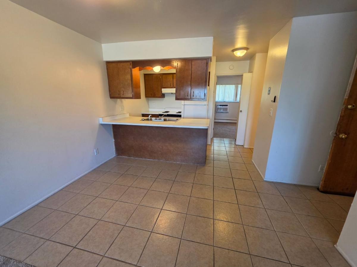 Apartment for rent at 4401 N Grand River Ave #17, Lansing, MI 48906