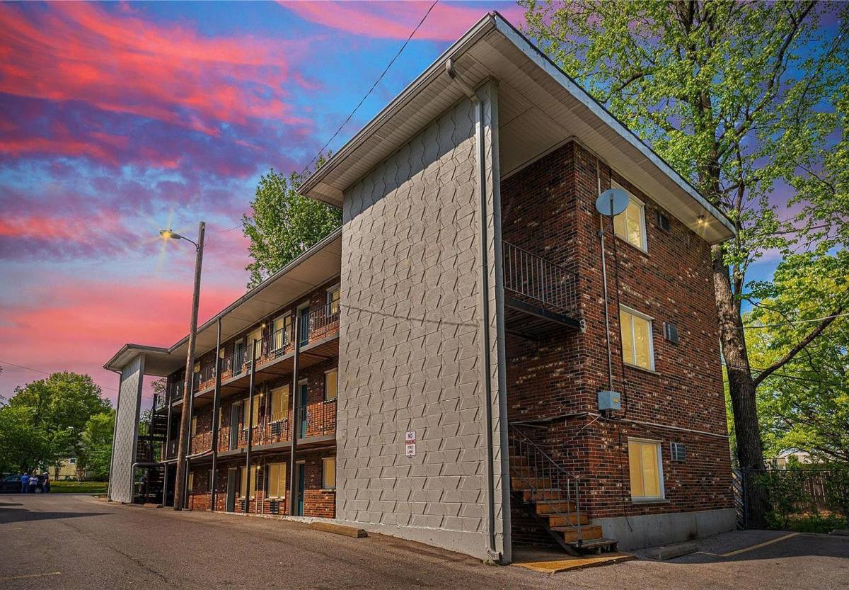 Apartment for rent at 3320 Greenwood Blvd #2, Saint Louis, MO 63143