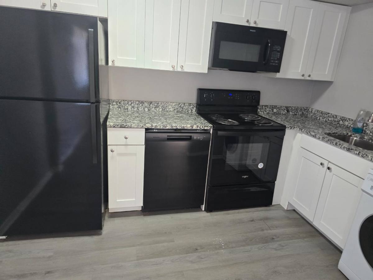 Apartment for rent at 3320 Greenwood Blvd #2, Saint Louis, MO 63143