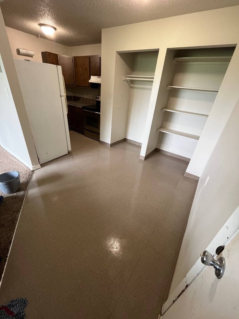 Apartment for rent at 303 Ilion Ave #6, Chariton, IA 50049