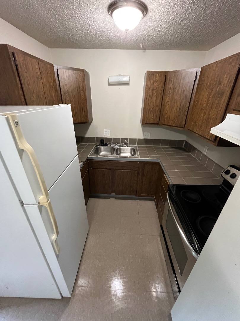 Apartment for rent at 303 Ilion Ave #6, Chariton, IA 50049
