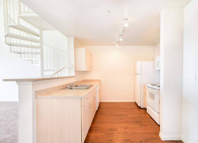 Apartment for rent at 302 Gray St, Houston, TX 77002