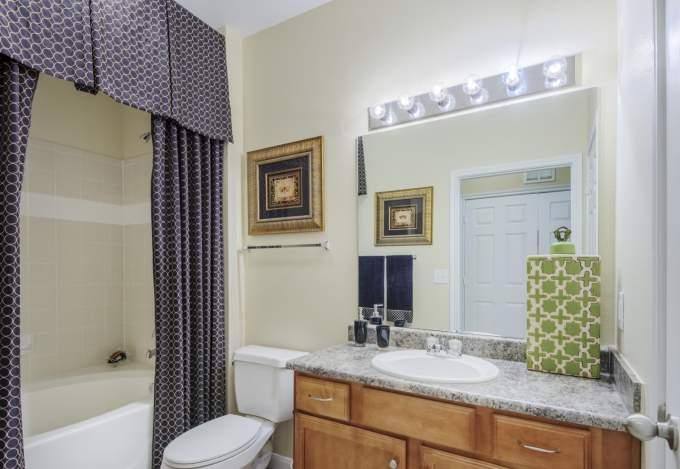 Apartment for rent at 11666 Gulf Pointe Dr, Houston, TX 77089