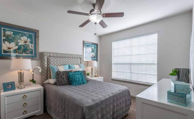 Apartment for rent at 10502 Fountain Lake Dr, Stafford, TX 77477