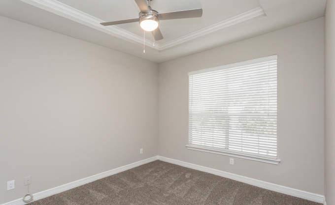 Apartment for rent at 3225 Woodland Park Dr, Houston, TX 77082