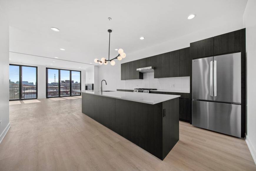 Apartment for rent at 1801 W Grand Ave, Chicago, IL 60622