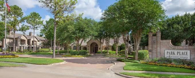 Apartment for rent at 15200 Park Row, Houston, TX 77084