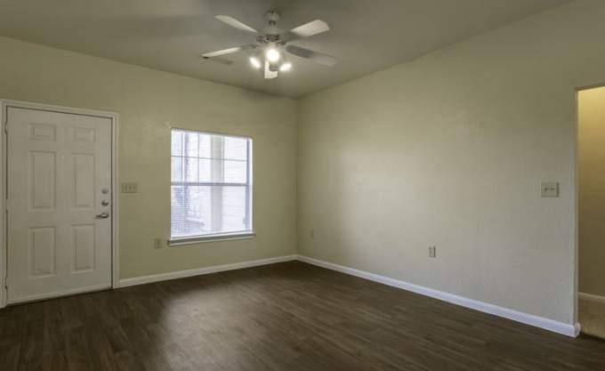 Apartment for rent at 11201 Veterans Memorial Dr, Houston, TX 77067