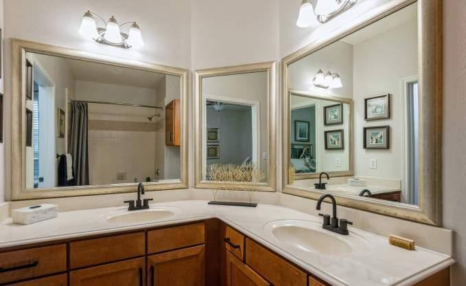 Apartment for rent at 6900 Lake Woodlands Dr, Spring, TX 77382
