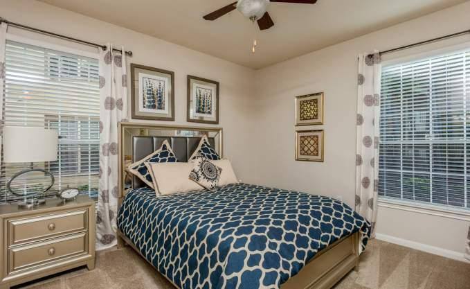 Apartment for rent at 6900 Lake Woodlands Dr, Spring, TX 77382