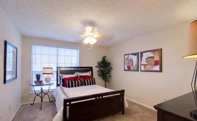 Apartment for rent at 4930 Sugar Grove Blvd, Stafford, TX 77477