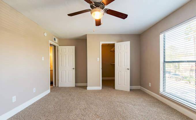 Apartment for rent at 10925 Briar Forest Dr, Houston, TX 77042